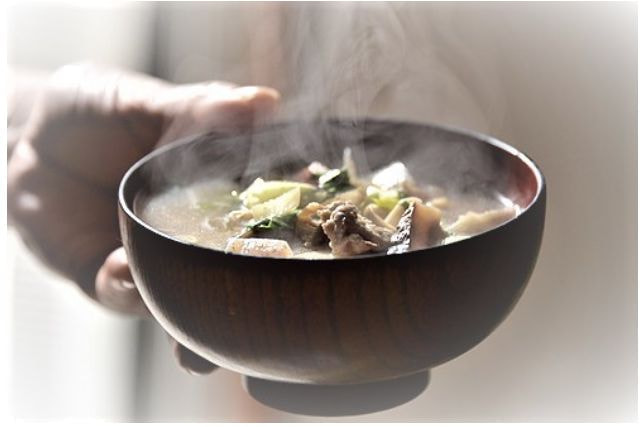 思わずおかわり 朝の味噌汁|和定食